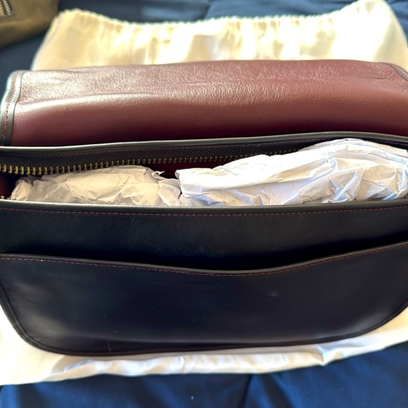 Black leather Coach purse 
Burgundy interior - Picture 4 of 5